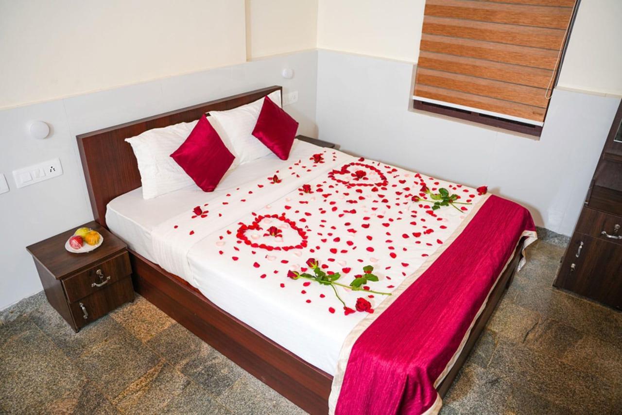 Clay Resort By Bestinn Leisure - Wayanad Padinjarathara Exterior photo
